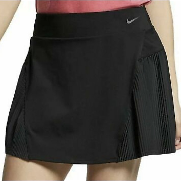 Nike Women’s Dri-Fit 15” Golf Skirt